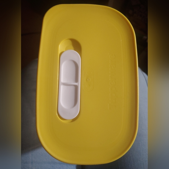 Tupperware FridgeSmart - Picture 2 of 2
